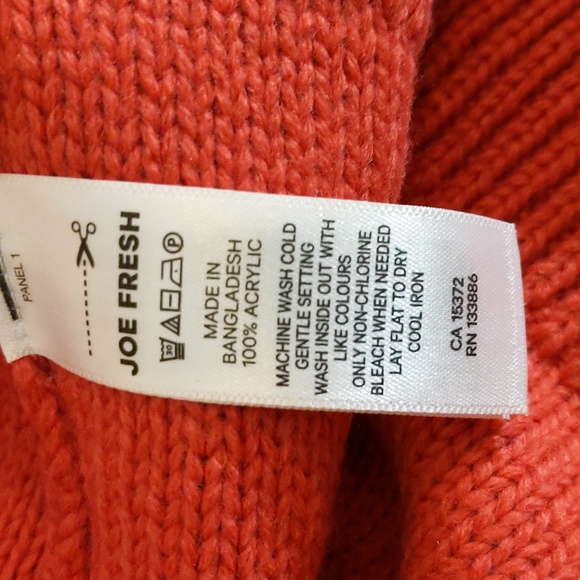 Joe Fresh|NWT Cumberland Red Knitted Crew Neck Sweater With Pattern Acrylic - Picture 12 of 15
